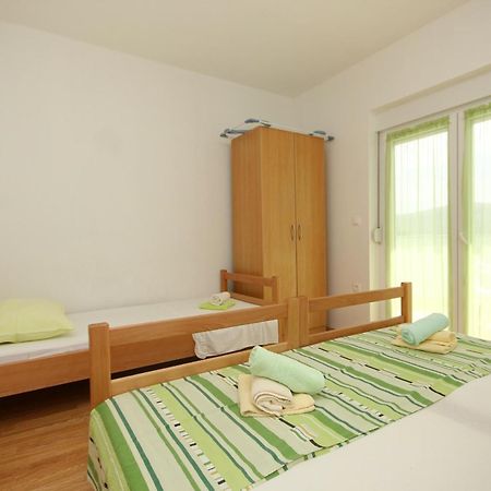 Apartments With A Parking Space Poljica, Trogir - 10010 Marina Room photo