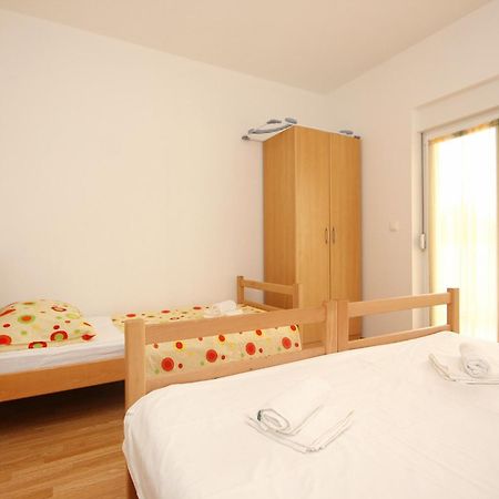 Apartments With A Parking Space Poljica, Trogir - 10010 Marina Room photo
