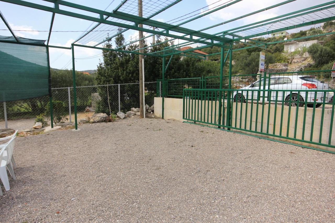 Apartments With A Parking Space Poljica, Trogir - 10010 Marina Exterior photo