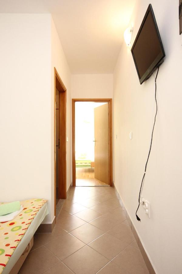 Apartments With A Parking Space Poljica, Trogir - 10010 Marina Exterior photo